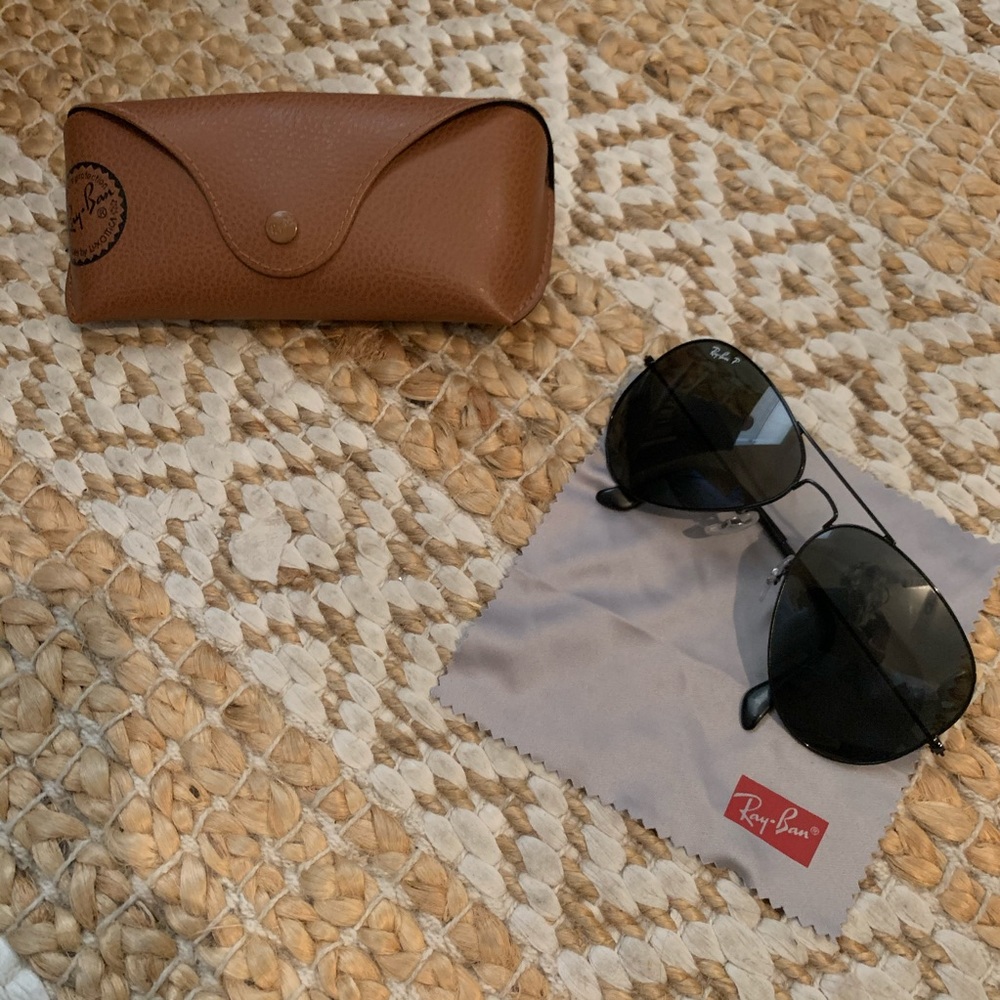 Black Aviator Ray Bans large frame polarized